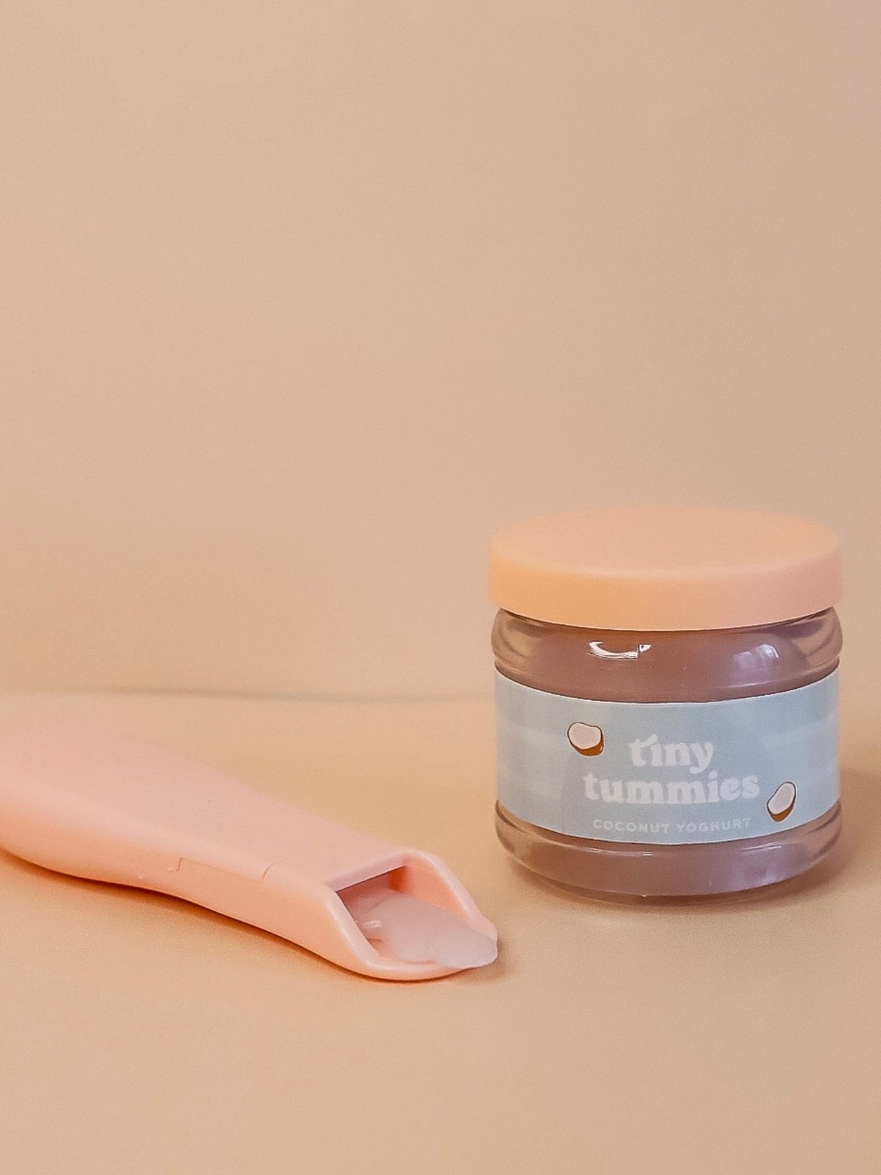 Tiny Tummies Coconut Yoghurt food jar and spoon set Tiny Tummies Coconut Yoghurt food jar and spoon set