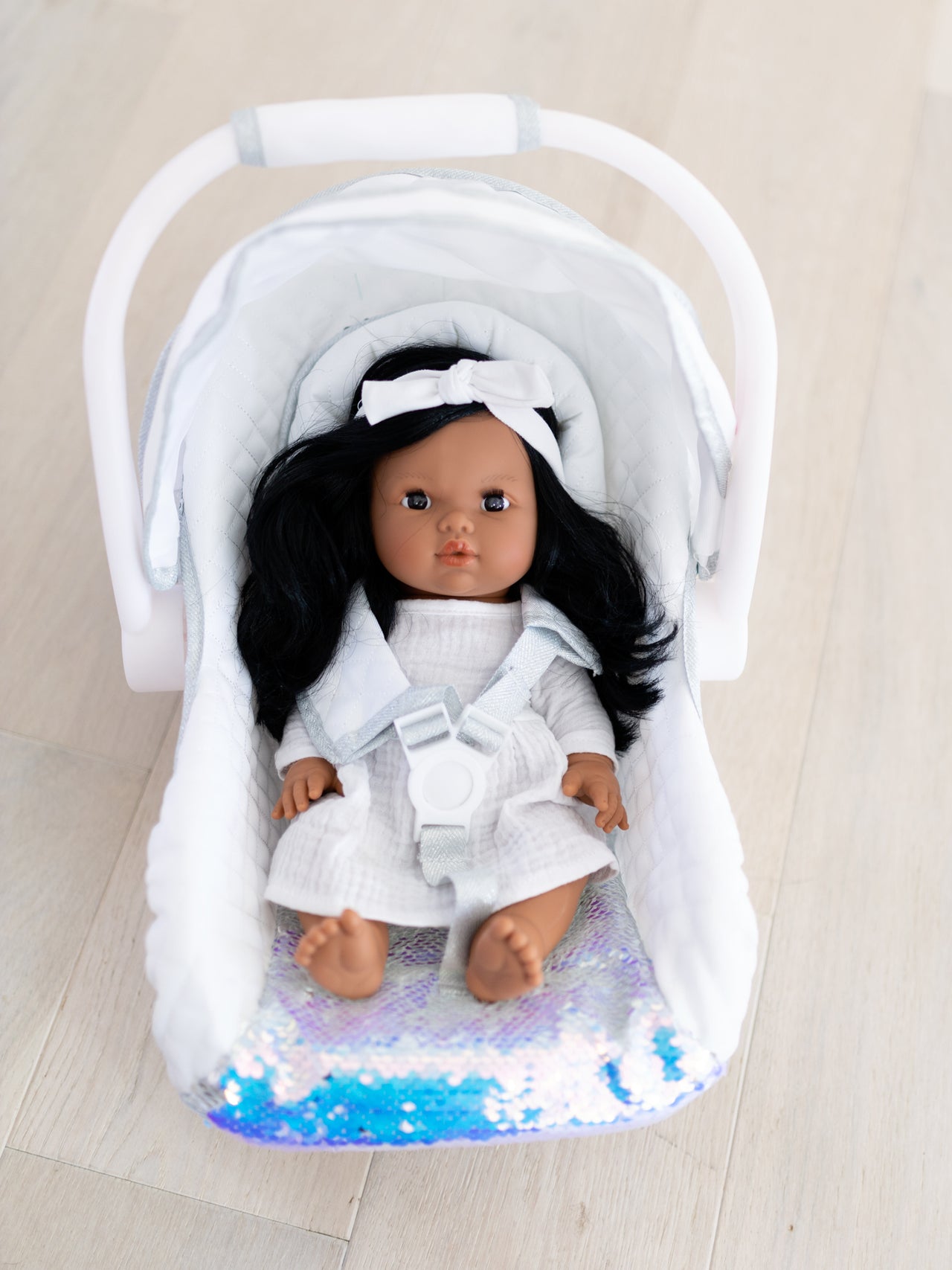 Sparkling Dolls Carseat in Mermaid Sequin